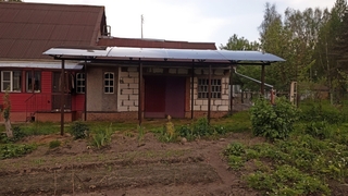 Полуарочный навес из поликарбоната (пристройка над входом) Полуарочный навес из поликарбоната (пристройка над входом)